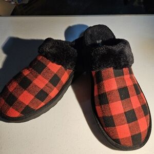 Maurices Checkered Red and Black Slippers
